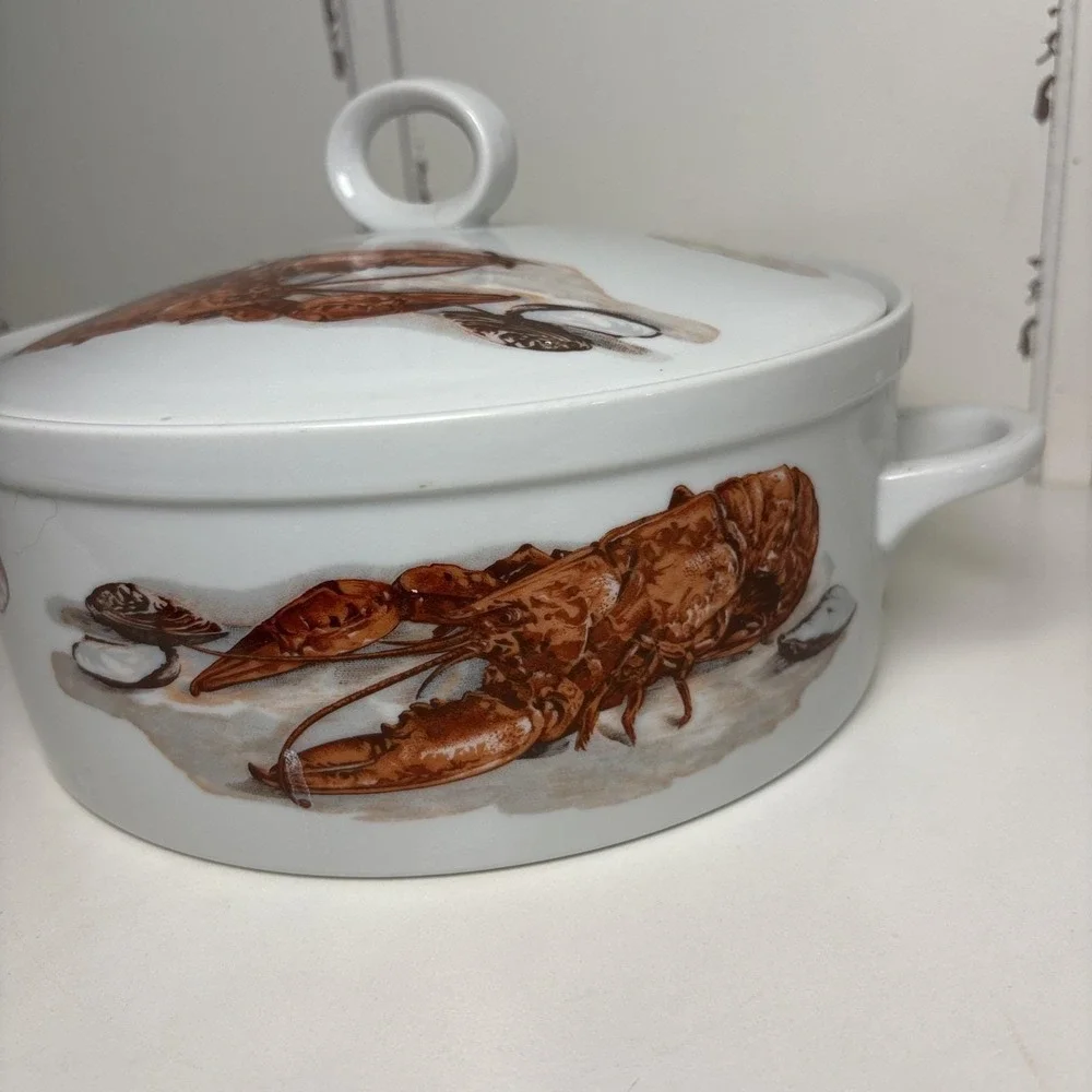 VTG Seafood Soup‎ Tureen w/ Lid Lobster Clams Handles Made in Japan Porcelain